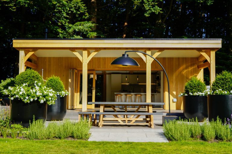 Expand Your Home & Lifestyle with a Daval Garden Room