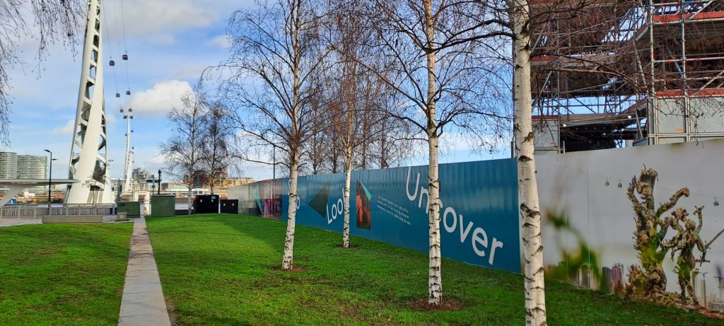 EnviroHoard protects boundary for installation of Demon by Bowl at Greenwich Peninsula