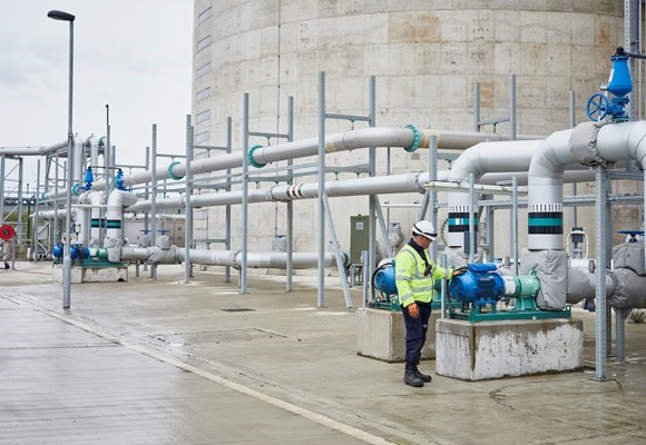 Yorkshire Water signs agreement to turn biogas into fuel for homes, industry and vehicles
