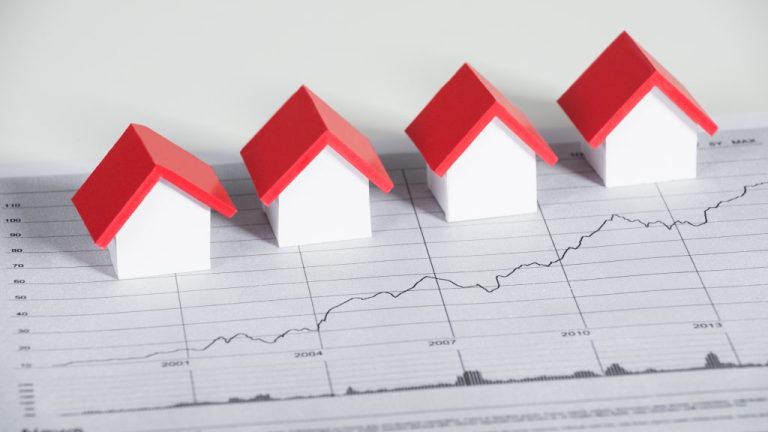 Private housebuilding starts jump, as overall sector performance dips