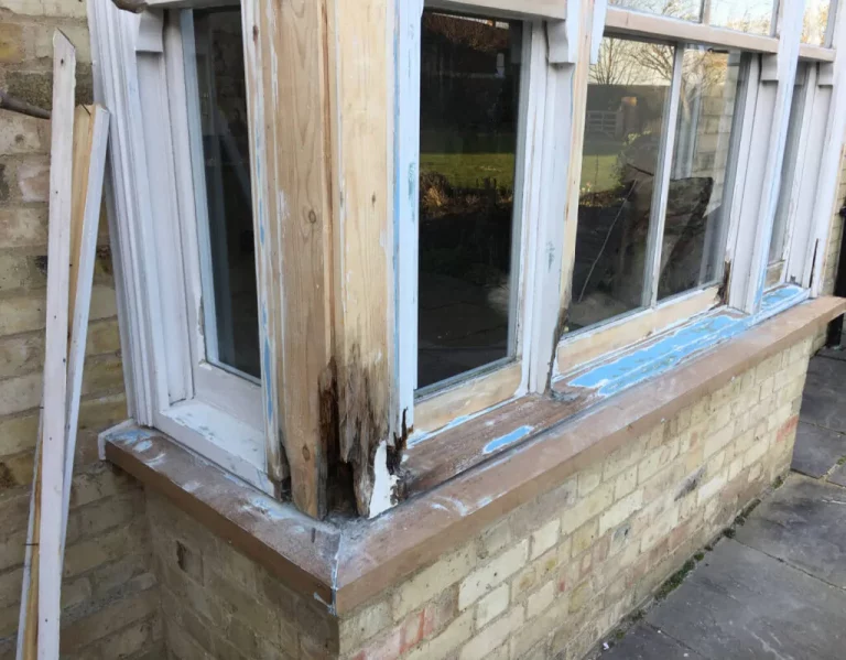 DIY or Hire a Pro? A Closer Look at Sash Window Repair Options
