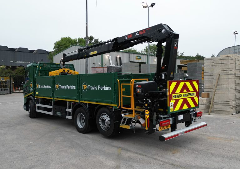 Travis Perkins plc invests in new HIAB loader cranes for improved customer deliveries