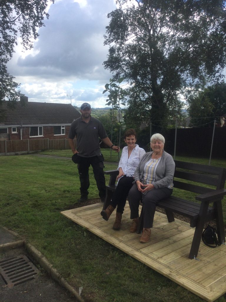 Housing associations installs 'happy to chat’ bench in communal garden