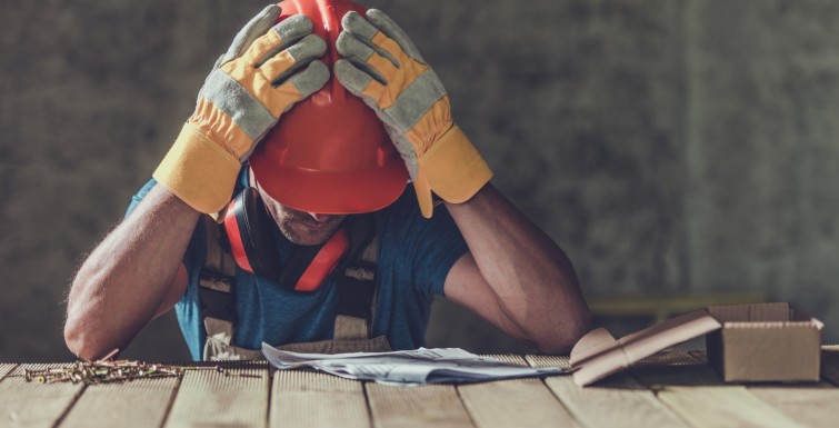 Expert shares advice as 84% of UK tradespeople experience mental health problems