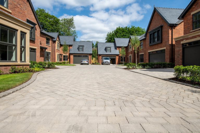 Gone in 60 seconds: Data shows front gardens are key to driving house-buying decisions