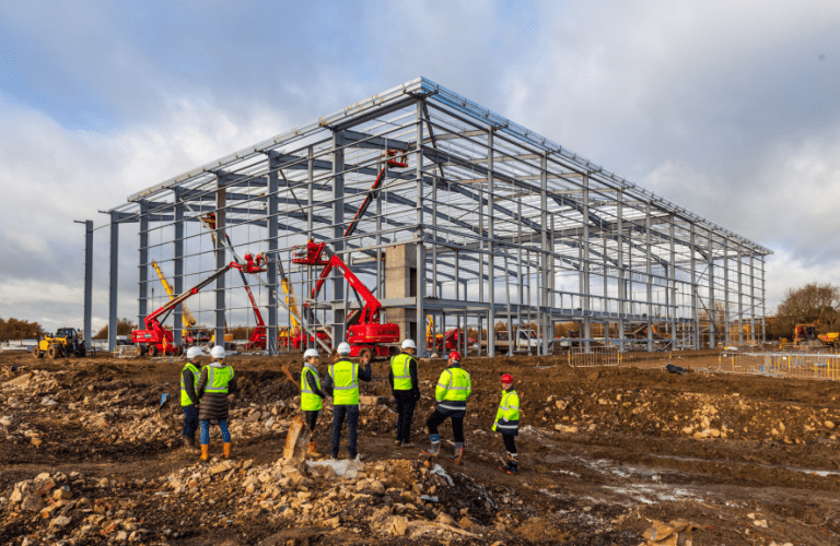 Steels up at Logicor’s UK Flagship Development