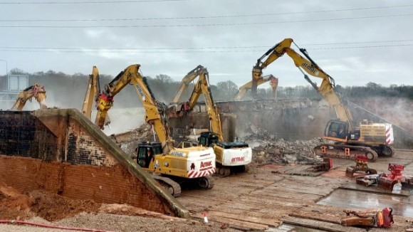 Timelapse and drone footage shows M42 bridge demolition by HS2 contractors