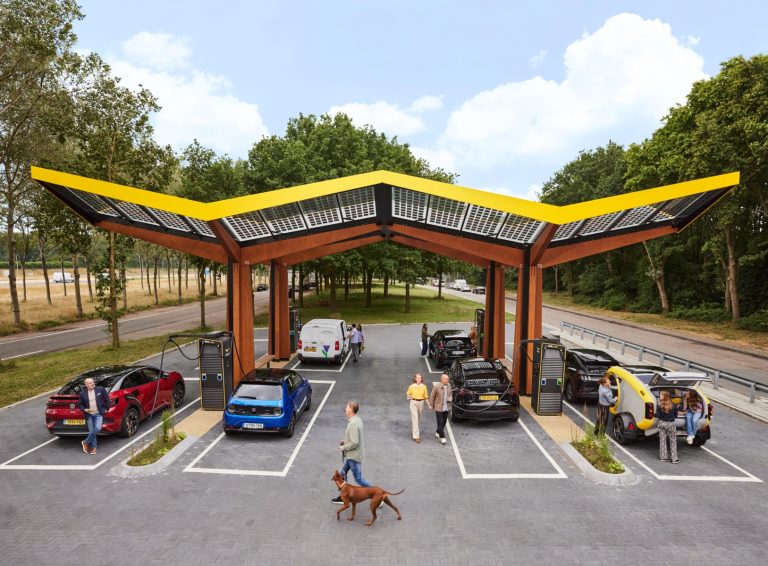 Petrol station owners offered chance to join the EV revolution by UK’s best charging network