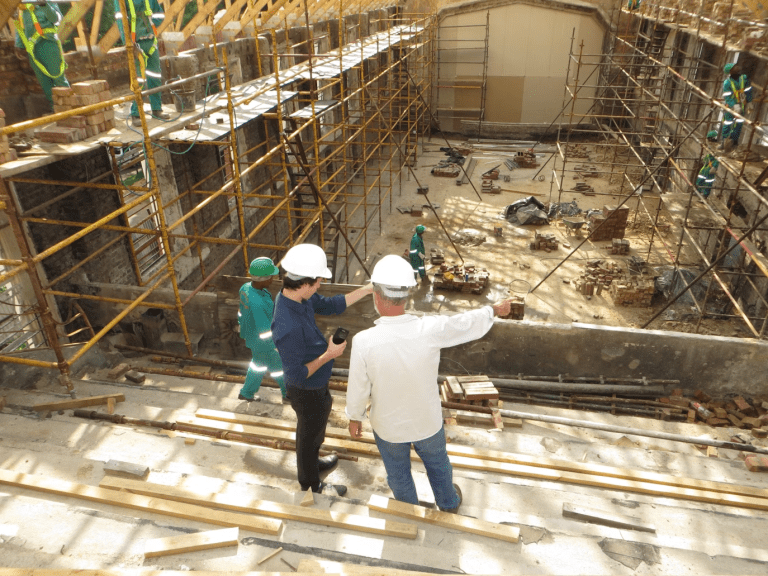 Ensuring Project Success: 5 Essential Steps for Effective Communication in Construction Teams