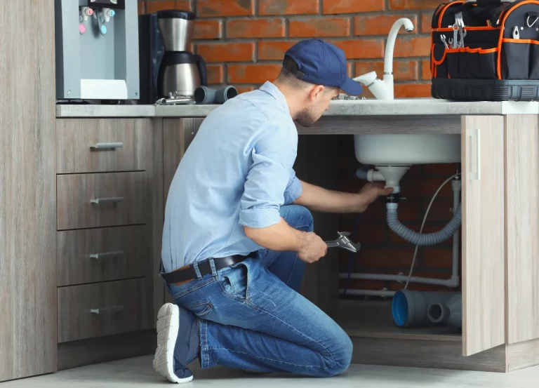 Signs It’s Time To Call a Professional Plumber