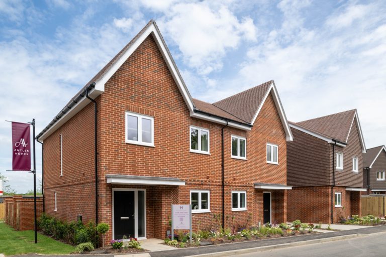 HEATHERLANDS BY ANTLER HOMES SCOOPS THE PRESTIGIOUS PREMIER GUARANTEE EXCELLENCE AWARD