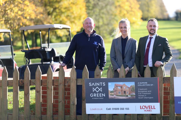 Lovell signs sponsorship deal with Thirsk and Northallerton Golf Club