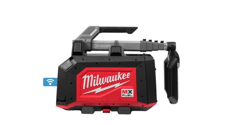 MILWAUKEE® Expands Lighting Solutions on the MX FUEL™ Equipment System