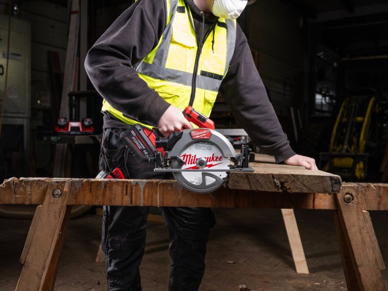 MILWAUKEE® Introduces the Newest Circular Saw to their Carpentry Range