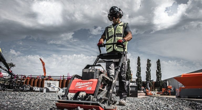 European construction continues to choke on harmful emissions, MILWAUKEE survey finds