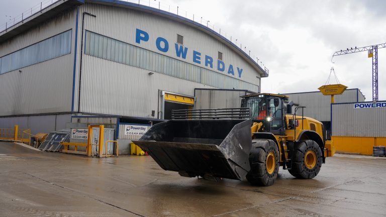 Powerday strengthens sustainability goals with Cat® rebuild investment.