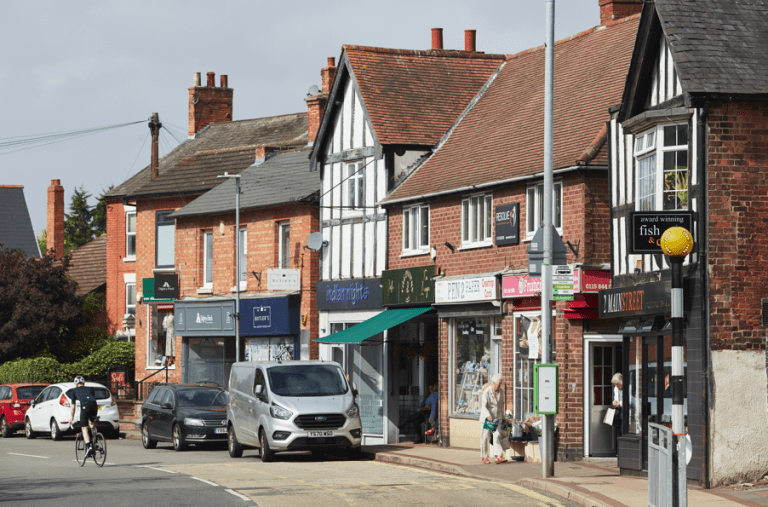 Award-winning homebuilder partners with Radcliffe on Trent community to boost local business