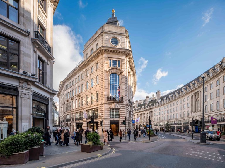 The Crown Estate acquires 100 Regent Street headlease