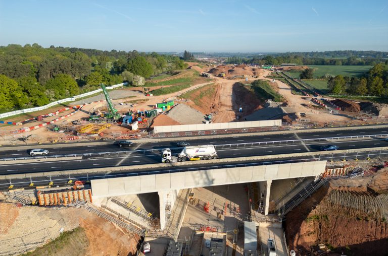 Altrad RMD Kwikform supports HS2's slide across the A46 Kenilworth Bypass