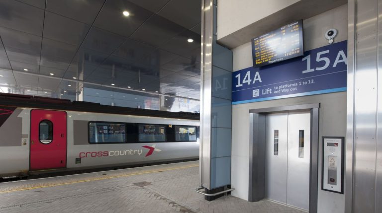 Stannah celebrates 200 years of UK railways with Network Rail