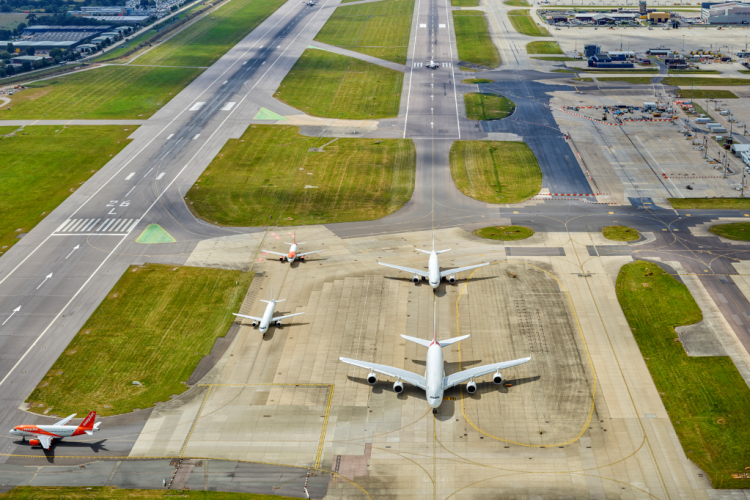 Gatwick gets go-ahead: £2.2bn plan to bring second runway into full use