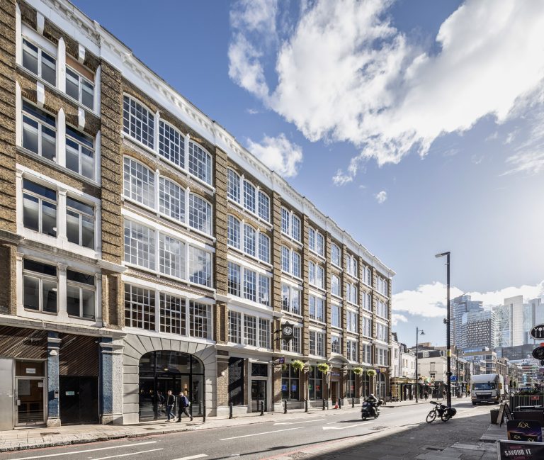 Red Construction Group completes £20.5m refurbishment of Aviva Investors’ Curtain House