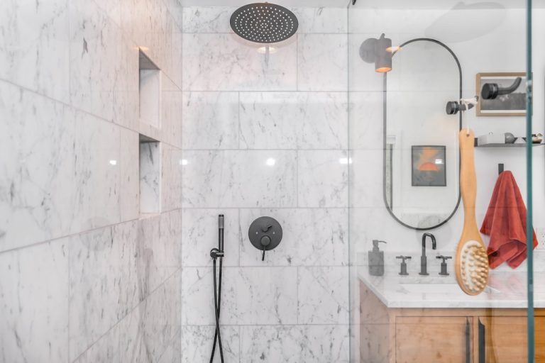 Choosing the Right Shower Tray Sizes for Your Bathroom