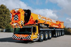 Fourth 700-tonne giant strengthens Global Crane fleet