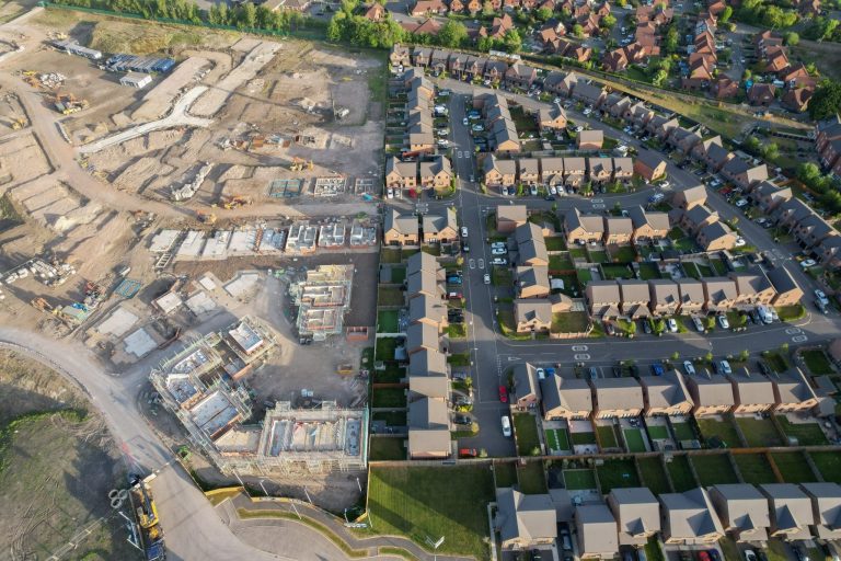 Homes England sponsors funding deal with Richborough