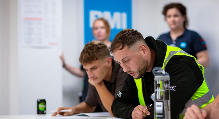 Roofing apprentices say mentor support is key to building confidence in the trade