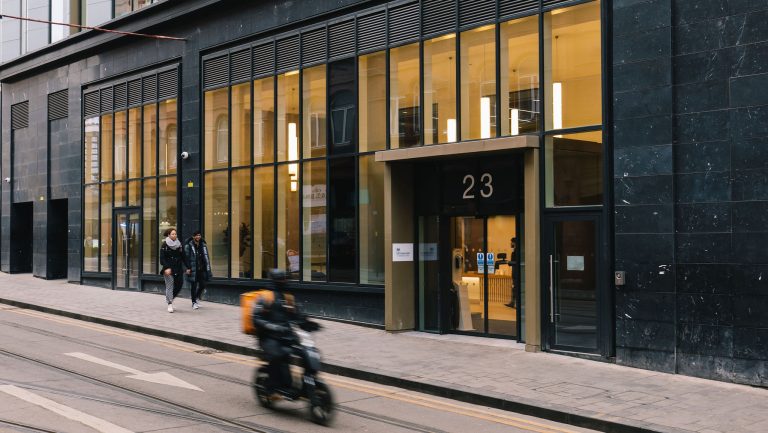 Government agency achieves a world-first in providing ‘exceptional workplace experiences’