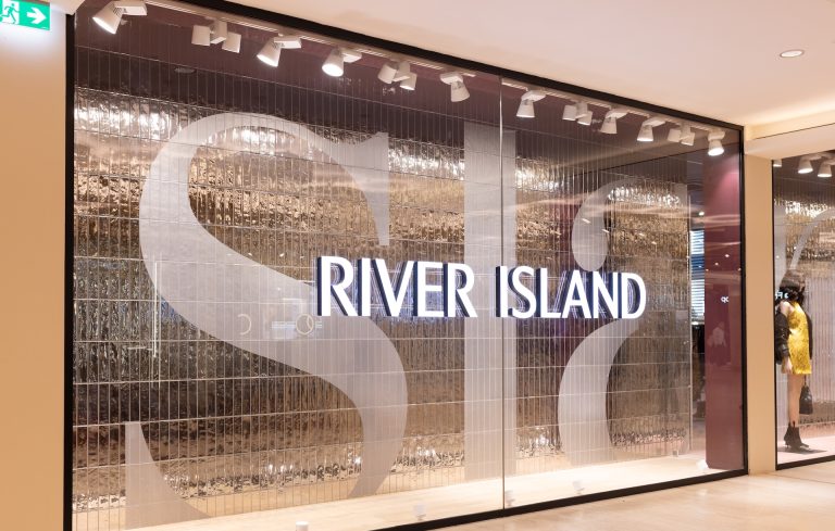 RIVER ISLAND DEBUTS NEW STORE CONCEPT AT CENTRE:MK 