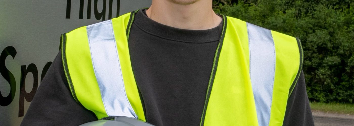 16 - Ronan Richardson, apprentice at Harron Homes-min