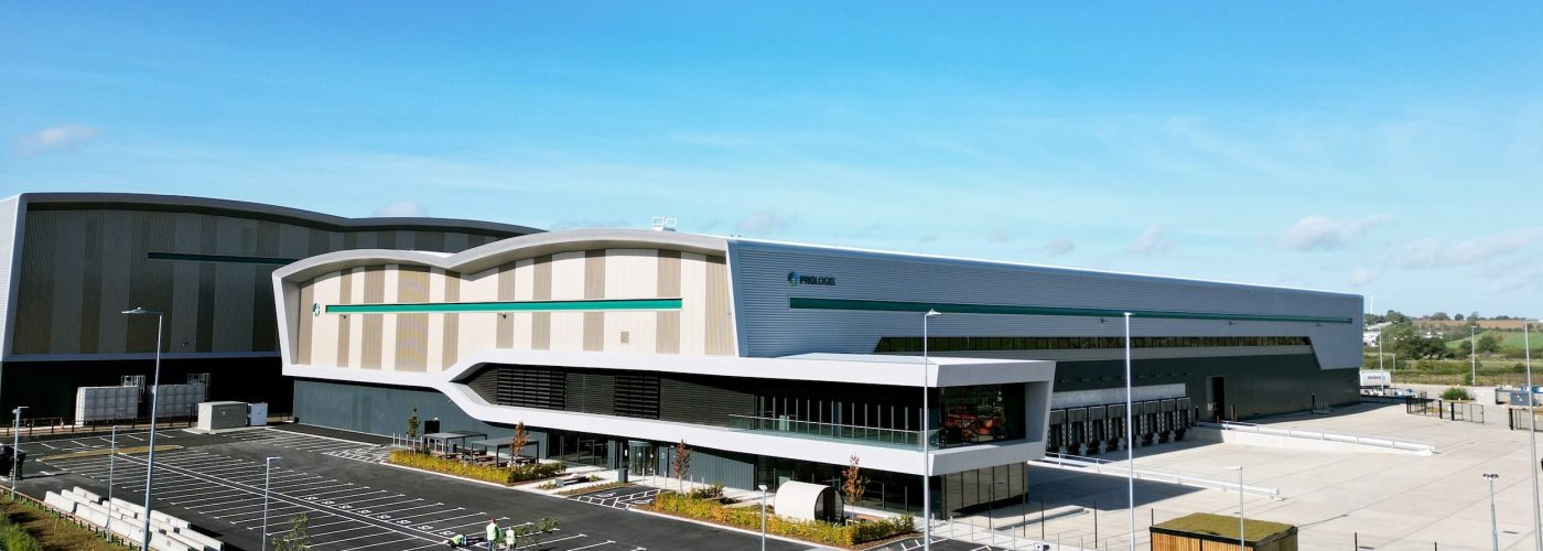 Prologis sets UK property record by unveiling its 100th Planet Mark-certified building