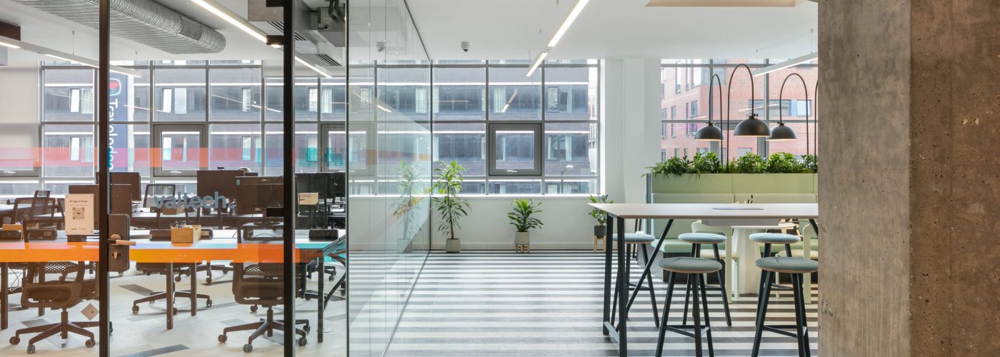 P&A Projects provides bespoke lighting solutions for the Express Building, Manchester