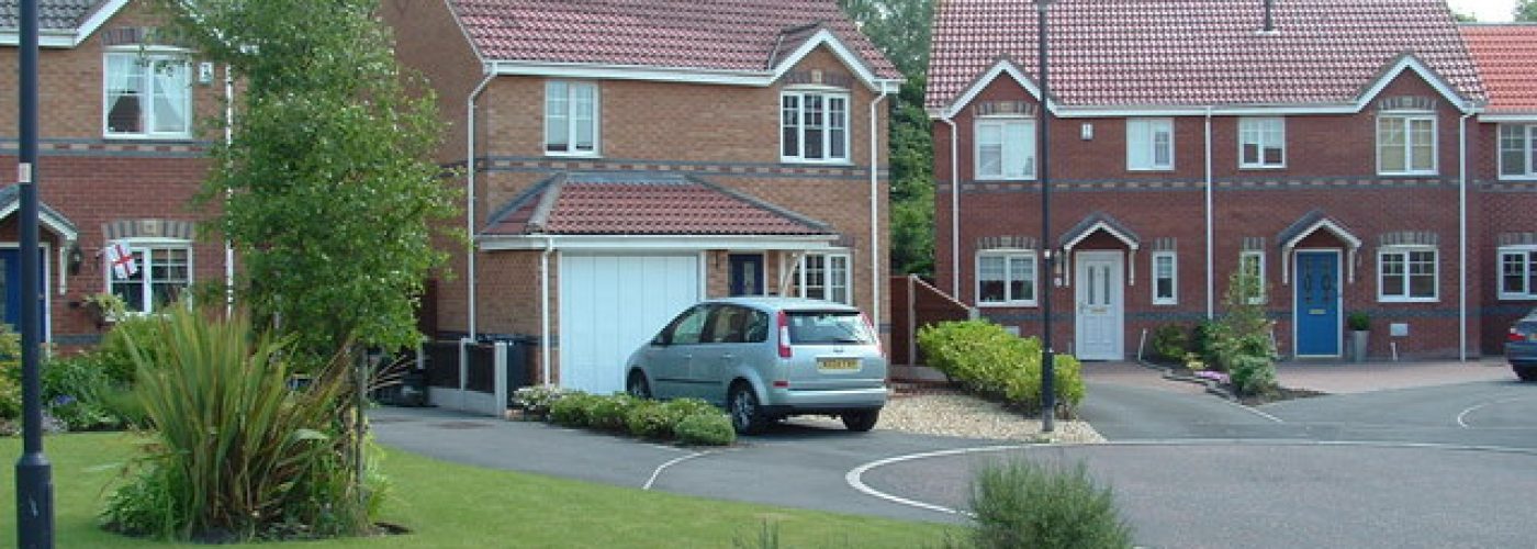 A_residential_estate_-_geograph.org_.uk_-_194235