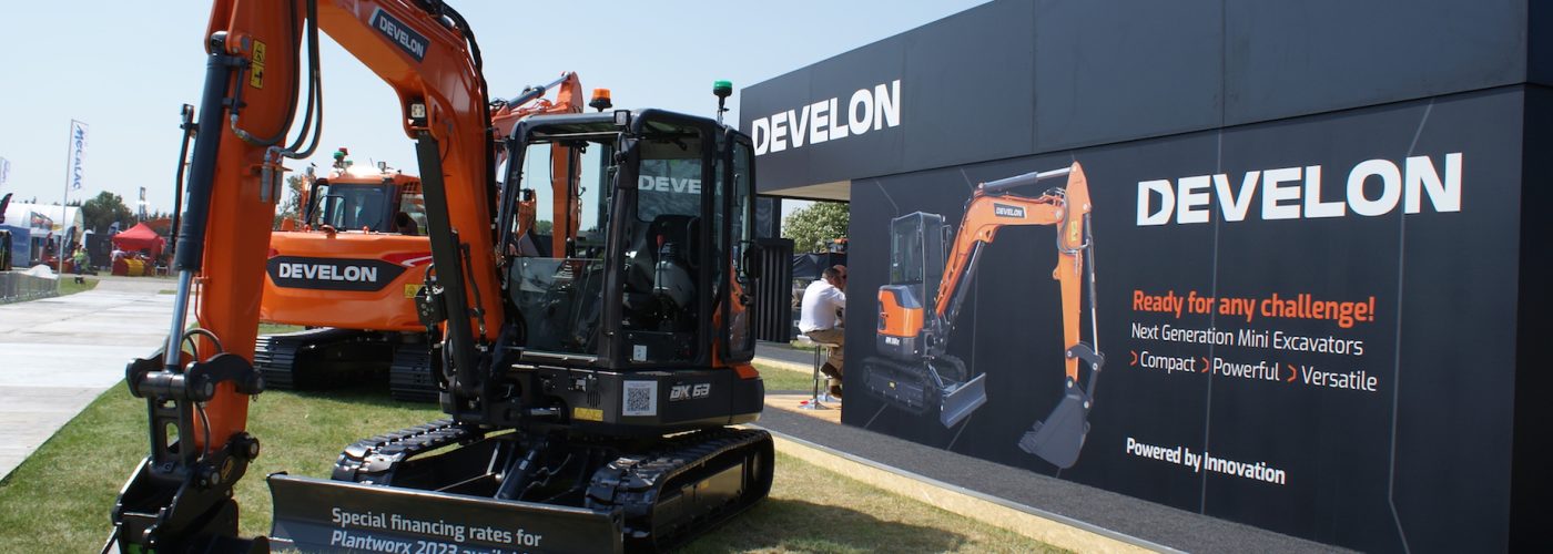 Develon Marks Plantworx Debut by Winning Coveted Best Live Demonstration Award