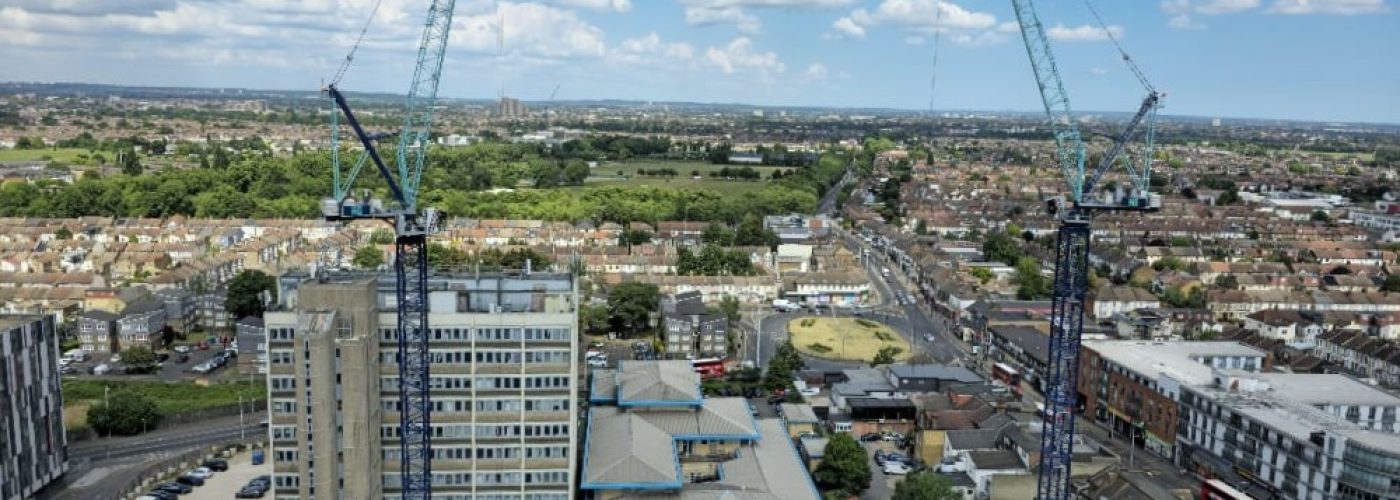 HG Construction Partners with Dumarey Green Power to Decarbonise UK Crane Operations