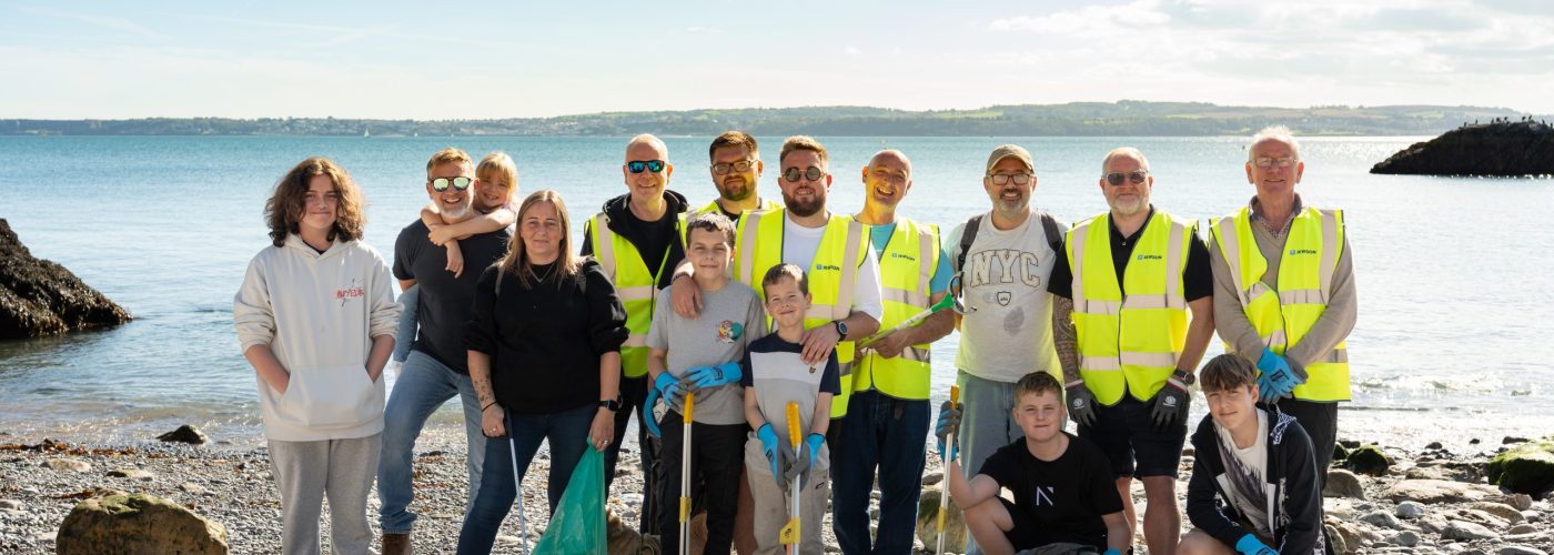 Jewson and Jewson Major Build Solutions get cleaning to help protect the nation’s coastlines