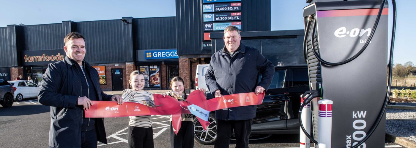 Loudoun Retail Park officially launches as Greggs and Farmfoods open their doors