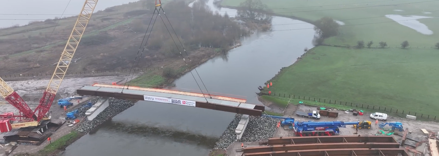 First span of new Walton-on-Trent Bridge lifted into place