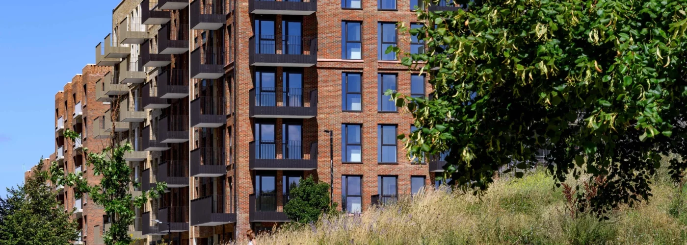 Housebuilder delivers over 200 homes at Aylesbury Estate