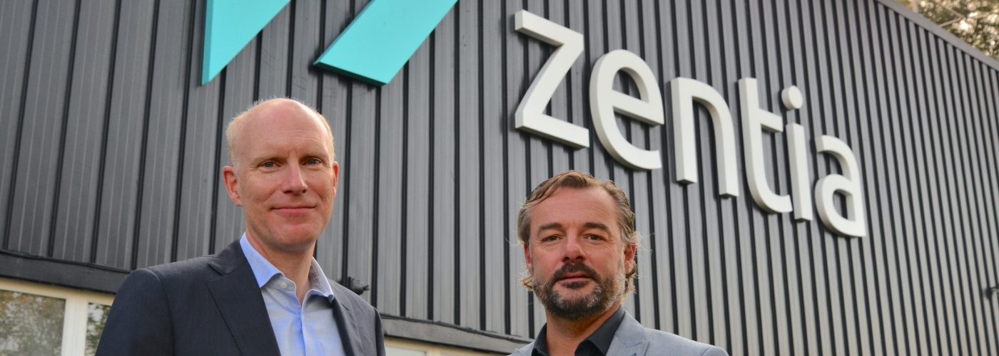 Pictured from left: Zentia managing director Dirk Jaspers and director, sales and marketing Graham Taylor
