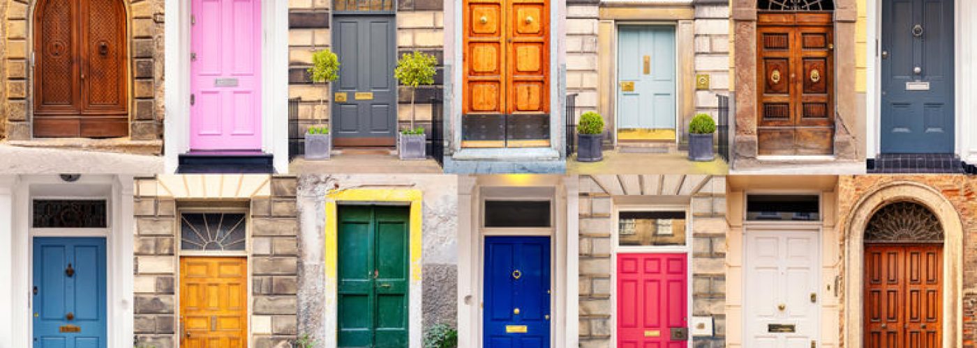 Home Building Guide: 5 Helpful Tips for Choosing Your Front Door