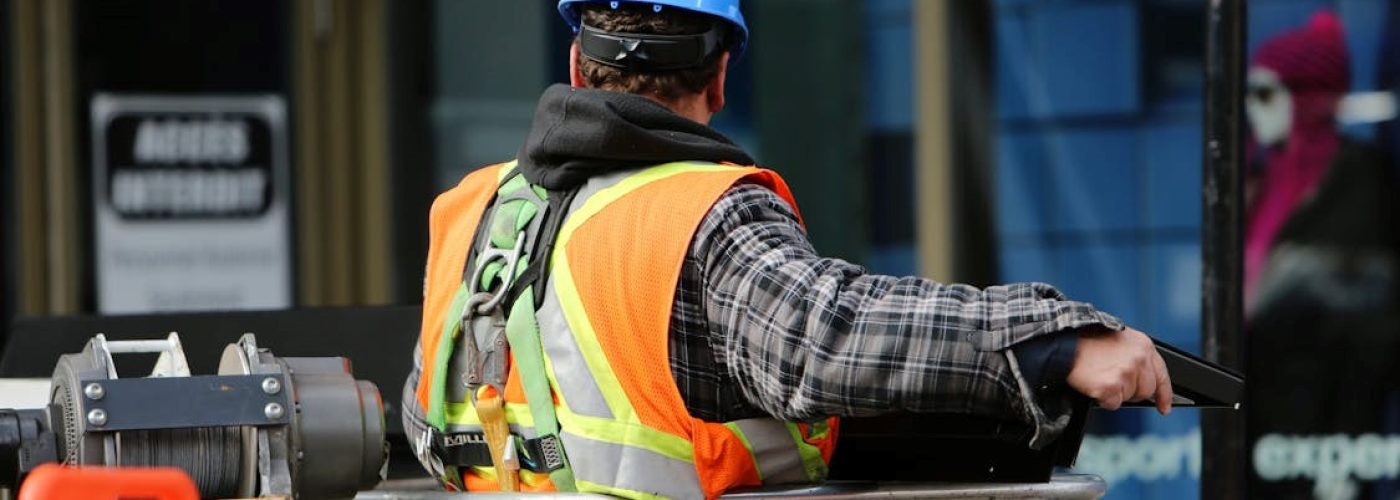 Construction Worker Essentials: What's In Your Toolkit?